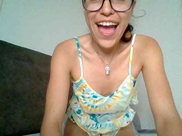 TaniaMarqueza webcam