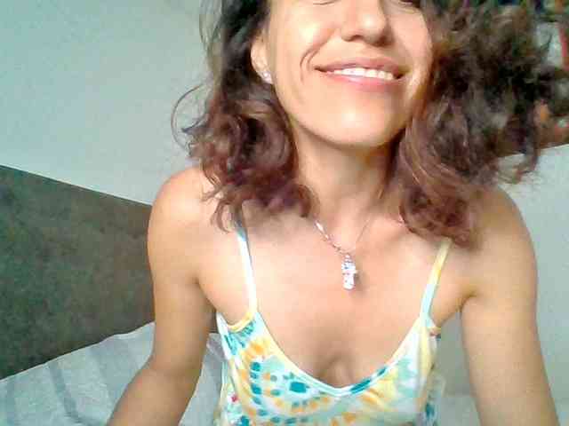 TaniaMarqueza webcam