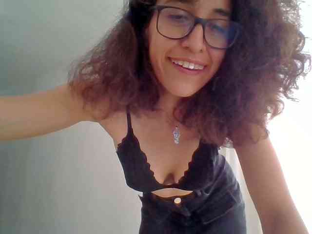 TaniaMarqueza webcam