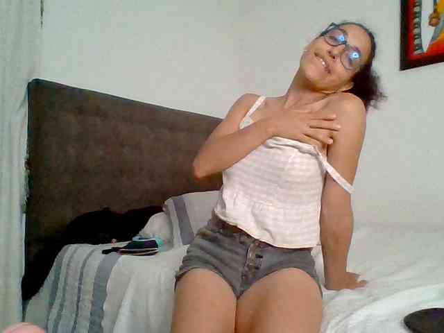 TaniaMarqueza webcam