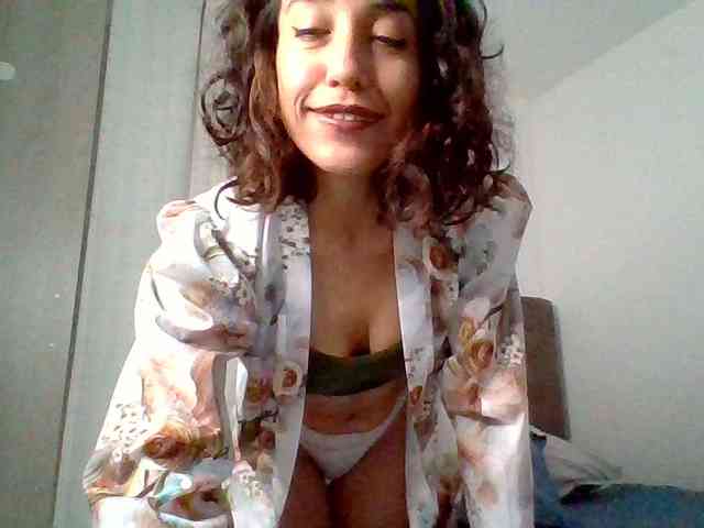 TaniaMarqueza webcam