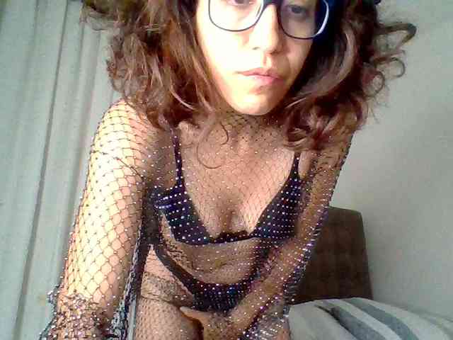 TaniaMarqueza webcam