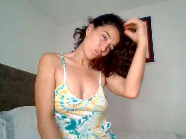 TaniaMarqueza webcam