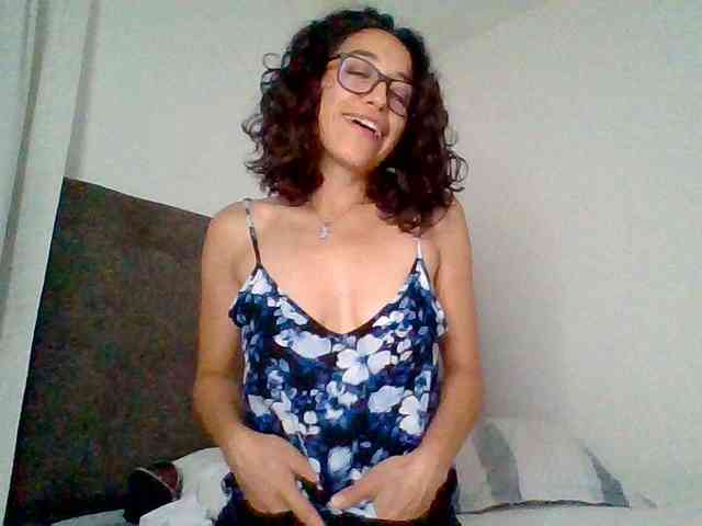 TaniaMarqueza webcam