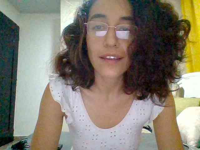 TaniaMarqueza webcam