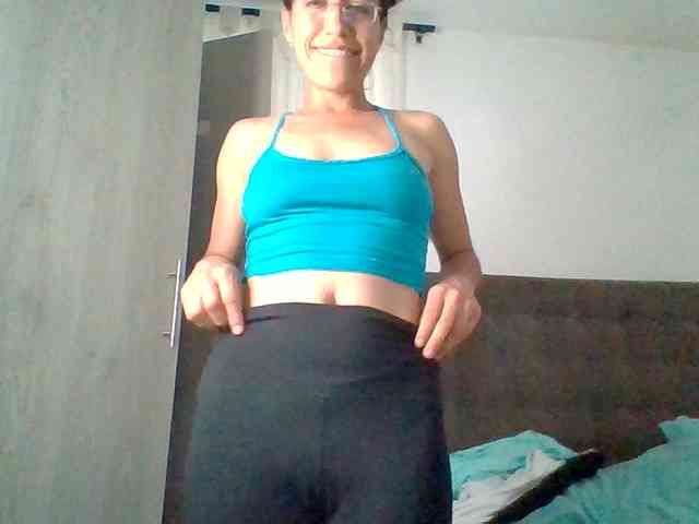 TaniaMarqueza webcam