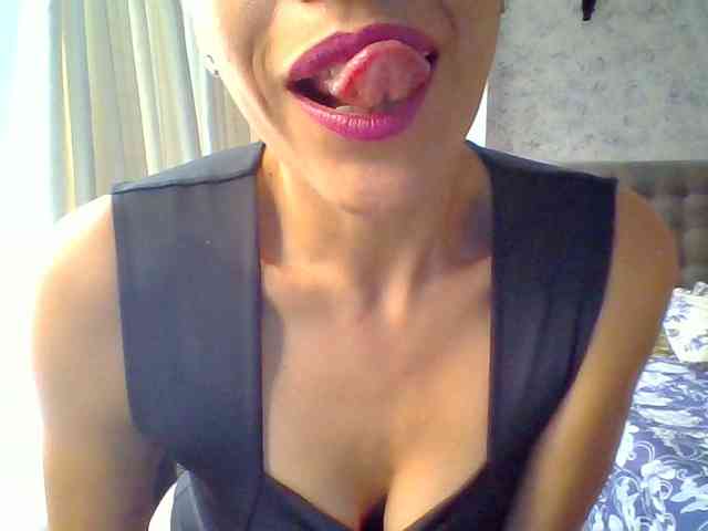 TaniaMarqueza webcam