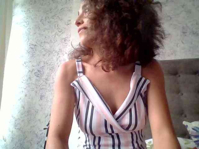 TaniaMarqueza webcam