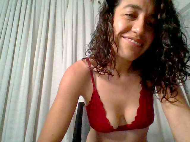 TaniaMarqueza Live Webcam on BongaCams