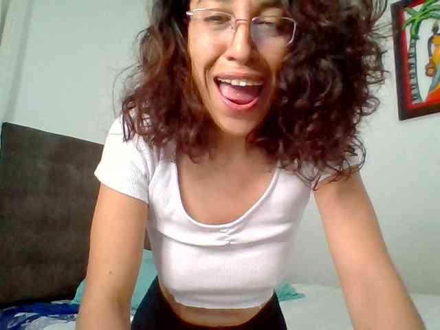 TaniaMarqueza webcam