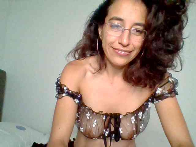 TaniaMarqueza webcam