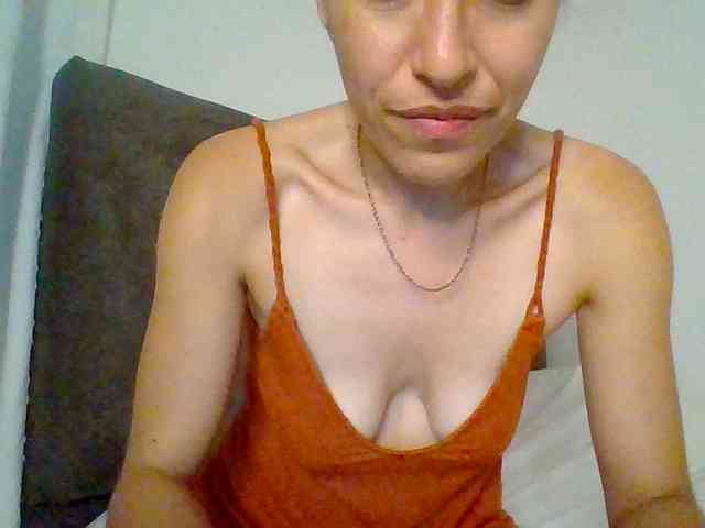 TaniaMarqueza webcam