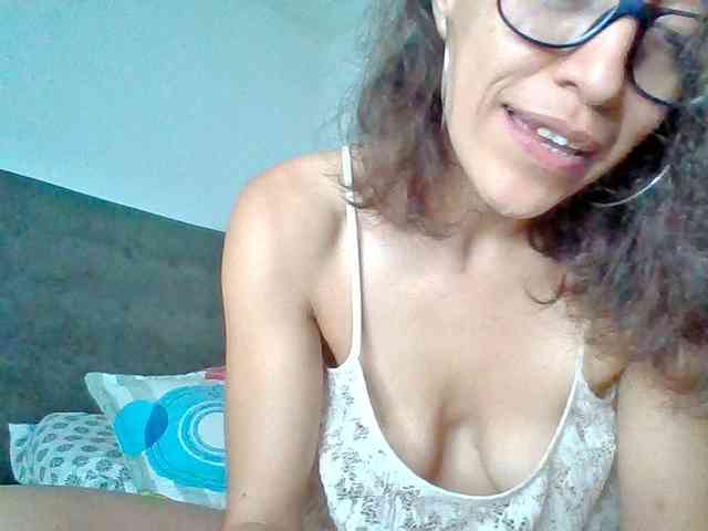 TaniaMarqueza webcam