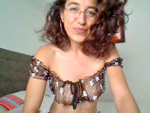 TaniaMarqueza webcam