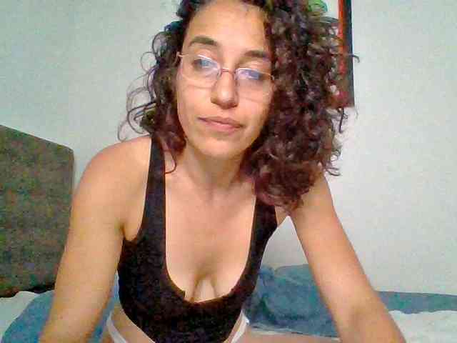 TaniaMarqueza webcam