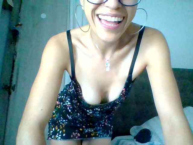 TaniaMarqueza webcam