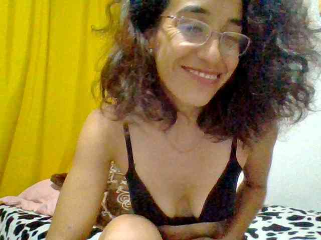 TaniaMarqueza webcam