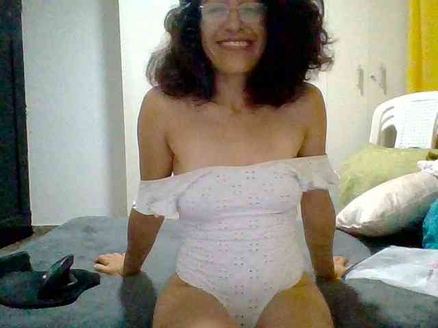 TaniaMarqueza webcam