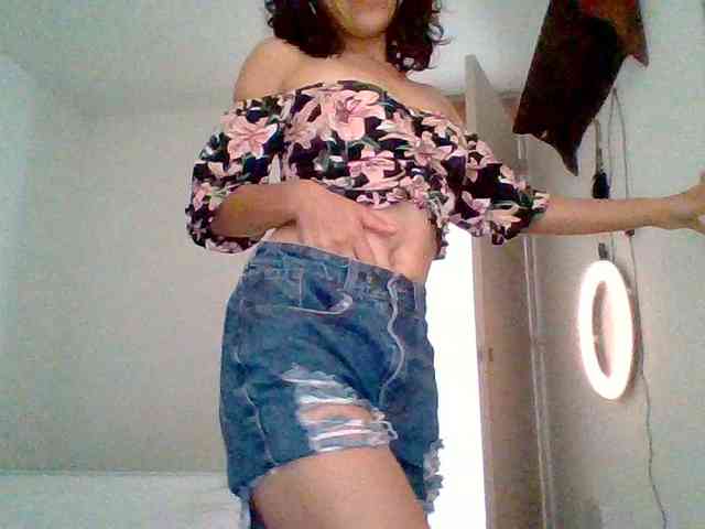 TaniaMarqueza webcam