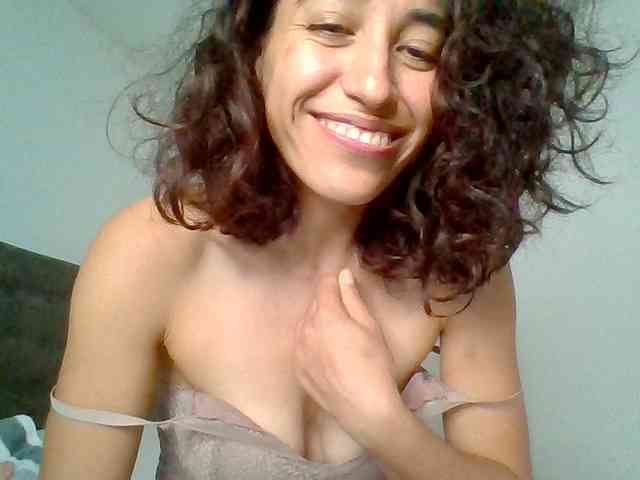 TaniaMarqueza webcam