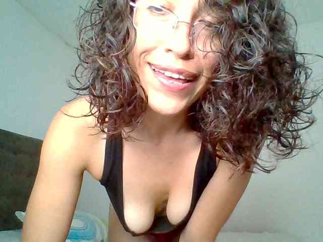 TaniaMarqueza webcam