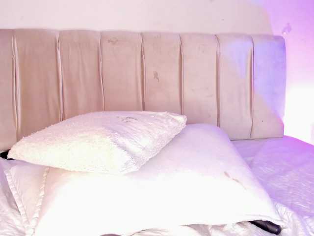 daphne-kim's BongaCams show and profile