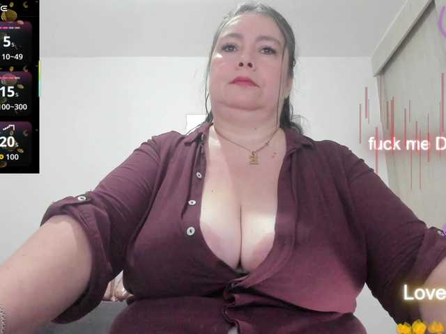 esmeraldamf's BongaCams show and profile