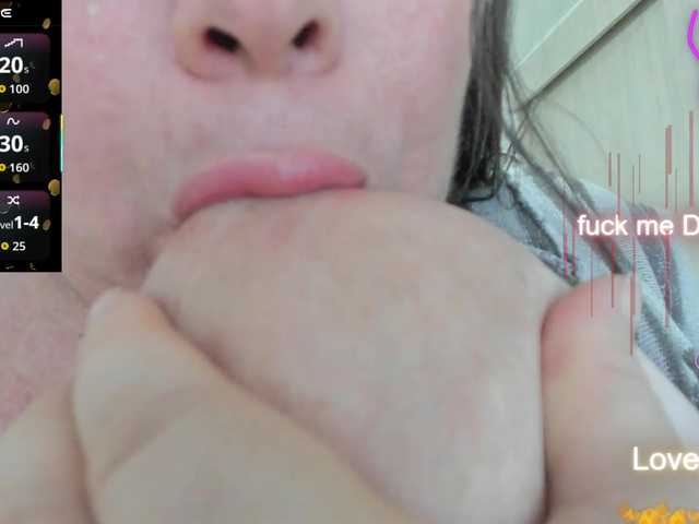 esmeraldamf's BongaCams show and profile