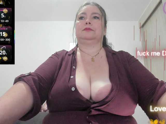 esmeraldamf's BongaCams show and profile