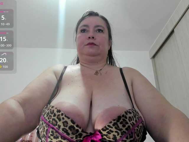 esmeraldamf's BongaCams show and profile