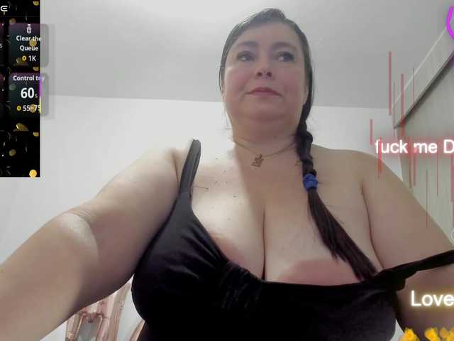 esmeraldamf's BongaCams show and profile