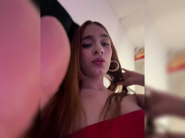 Amaia-Foxx's BongaCams show and profile