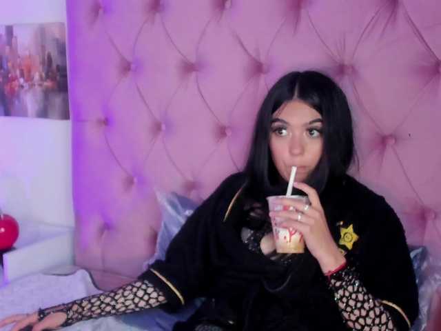 Eimy-saenzx's BongaCams show and profile