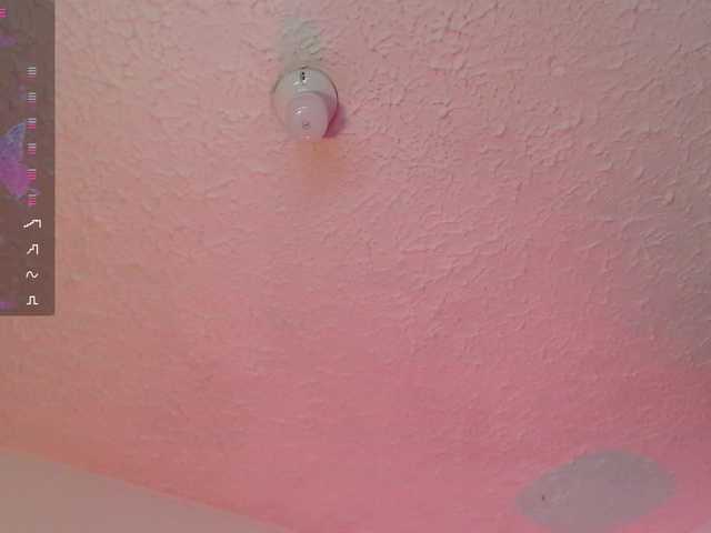 Eimy-saenzx's BongaCams show and profile