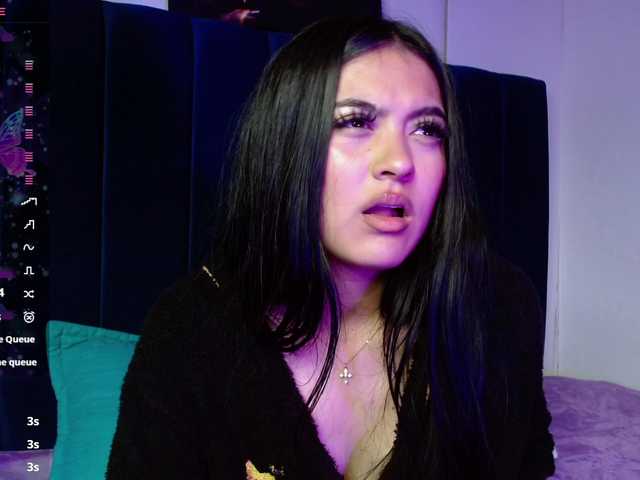 Eimy-saenzx's BongaCams show and profile