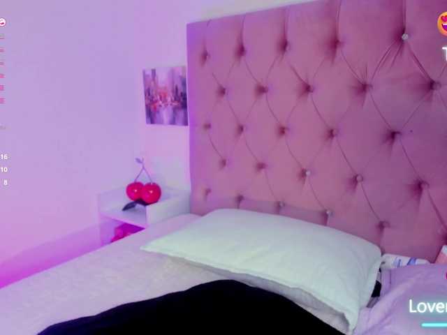 Eimy-saenzx's BongaCams show and profile