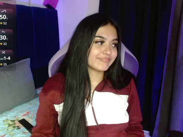 Eimy-saenzx's BongaCams show and profile