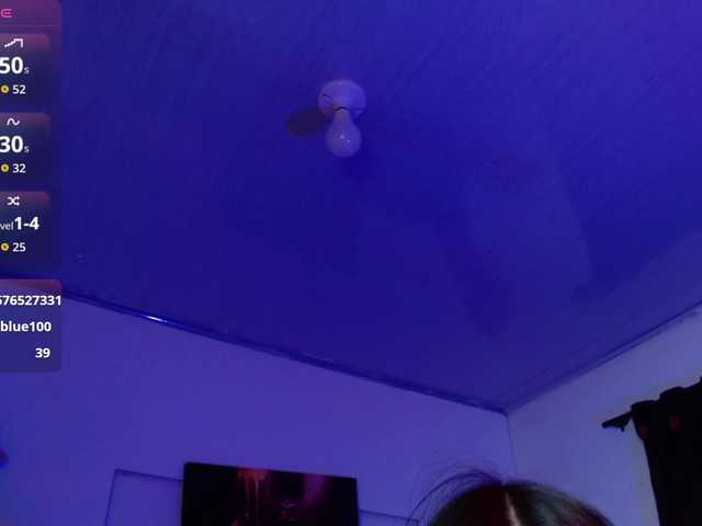 Eimy-saenzx's BongaCams show and profile