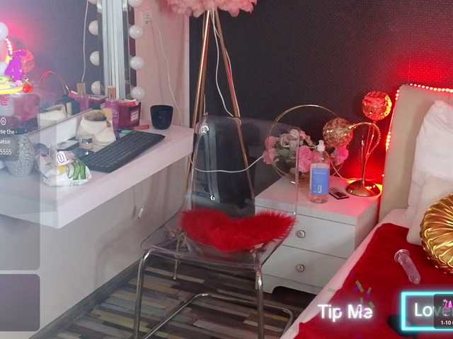 KenzieKush's BongaCams show and profile