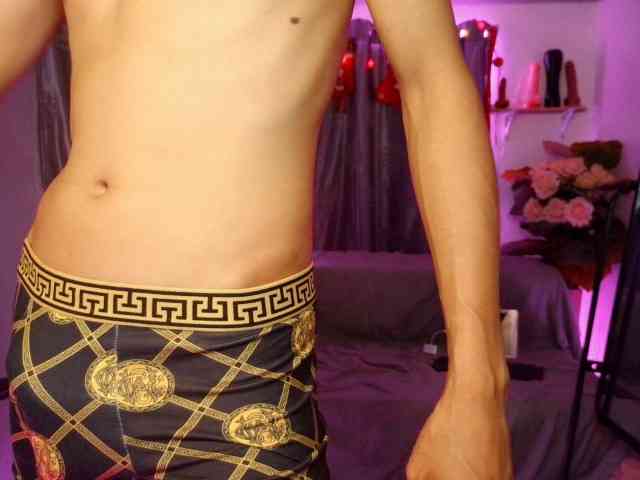 SkinnyBoyNoypi69 SkinnyBoyNoypi69