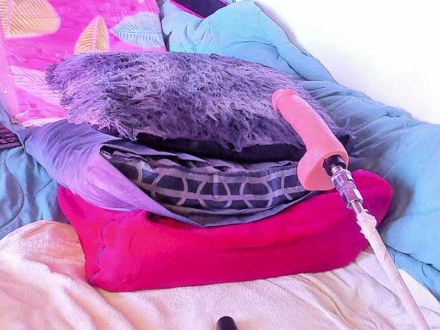 Gyda's BongaCams show and profile