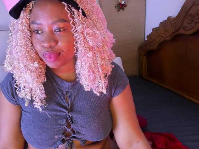 Gyda's BongaCams show and profile