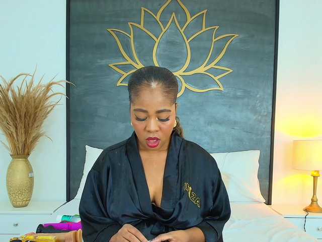 AlisonTravis's BongaCams show and profile