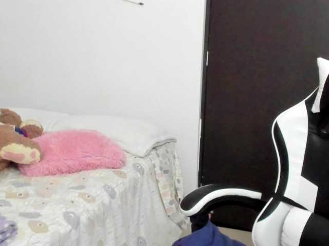 LaraCat1's BongaCams show and profile