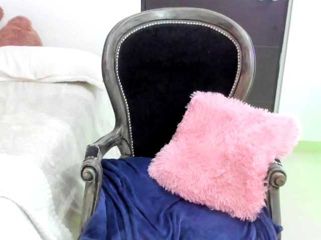 LaraCat1's BongaCams show and profile