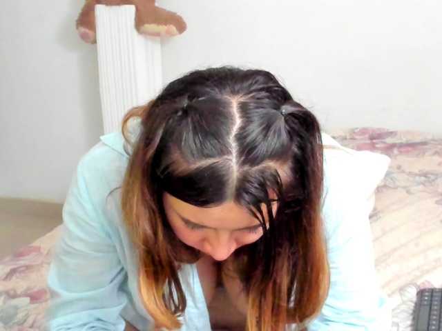 LaraCat1 from BongaCams