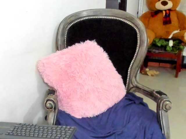 LaraCat1's BongaCams show and profile