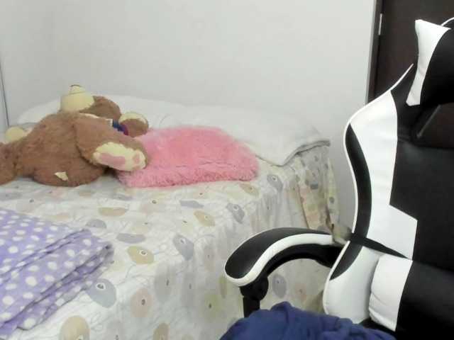 LaraCat1's BongaCams show and profile