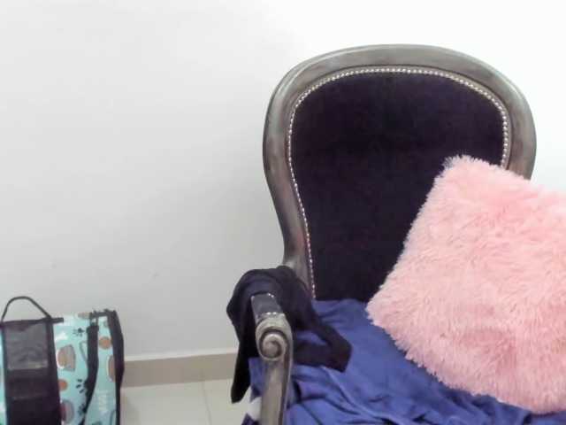 LaraCat1's BongaCams show and profile