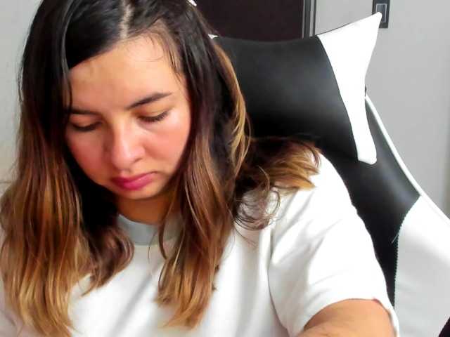 LaraCat1's BongaCams show and profile